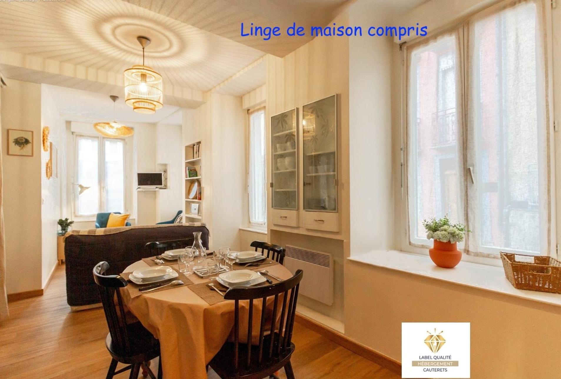 Charmant Appartement Au Calme En Plein Centre Ville Avec Wifi Et Linge De Maison Inclus Cauterets Exterior foto